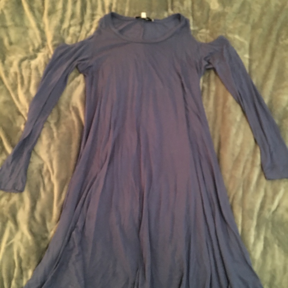 Cut-out Shoulder Shift Dress